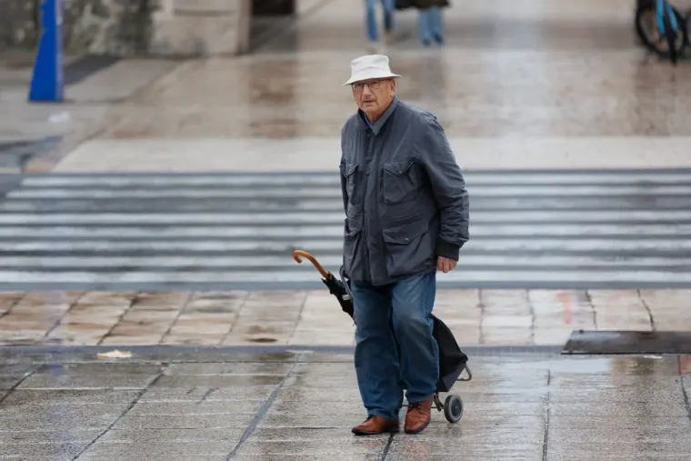 Nema tko se nije okrenuo: Kad vidite &scaron;to je odjenula ova Zadranka, bit će vam jasno i za&scaron;to