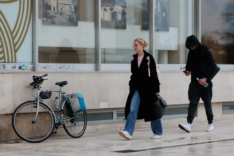 Nema tko se nije okrenuo: Kad vidite &scaron;to je odjenula ova Zadranka, bit će vam jasno i za&scaron;to