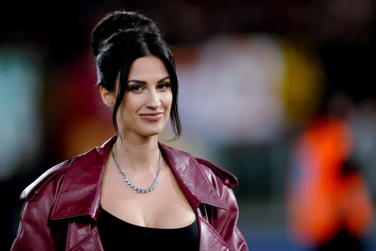 Zbog nje svi prate Seria A i Milan! Sada je potvrdila da je u vezi sa zvijezdom crveno-crnih...