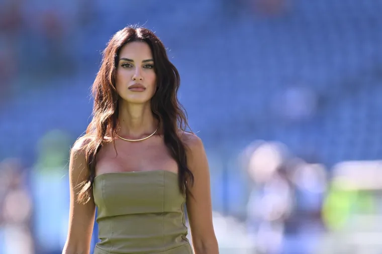 Zbog nje svi prate Seria A i Milan! Sada je potvrdila da je u vezi sa zvijezdom crveno-crnih...