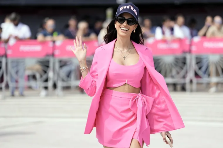 Zbog nje svi prate Seria A i Milan! Sada je potvrdila da je u vezi sa zvijezdom crveno-crnih...