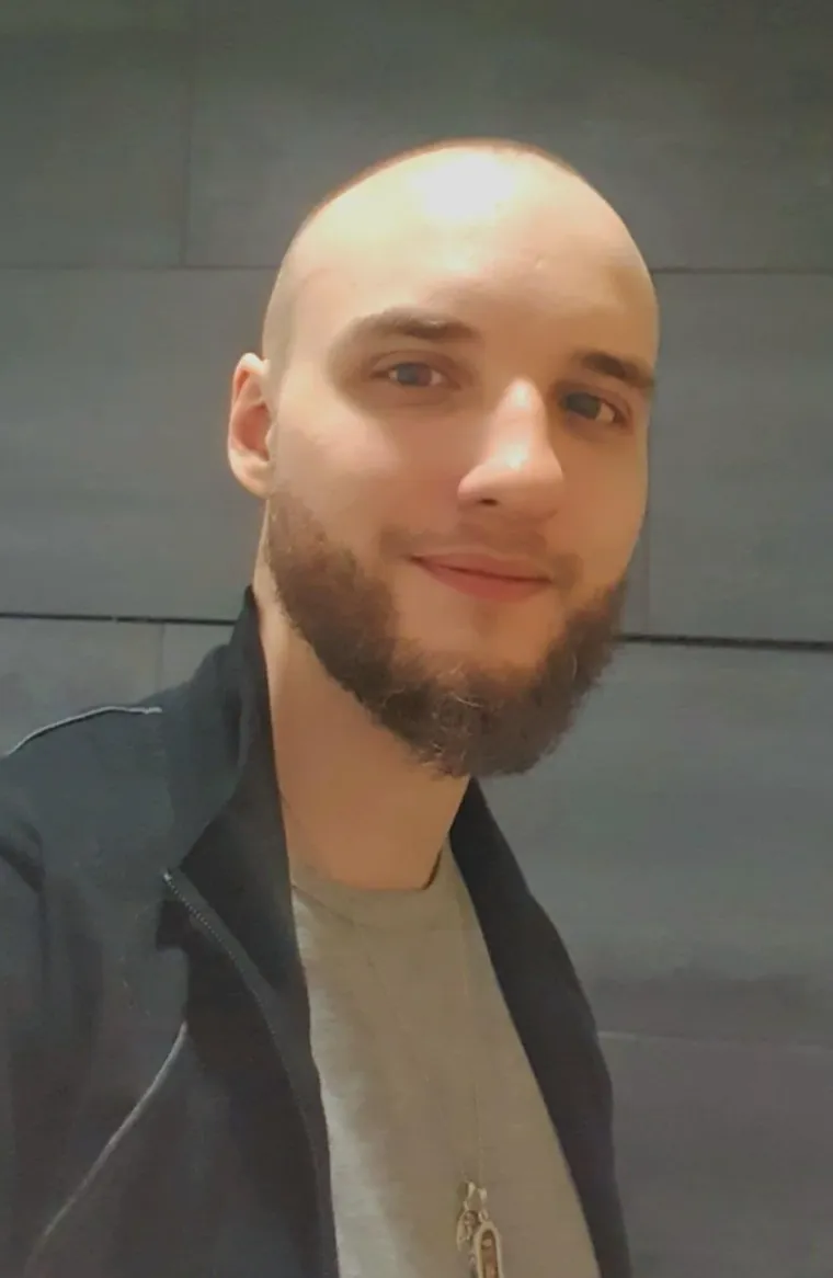 Probudili su se i napravili rez života: Nova frizura potpuno im je promjenila izgled