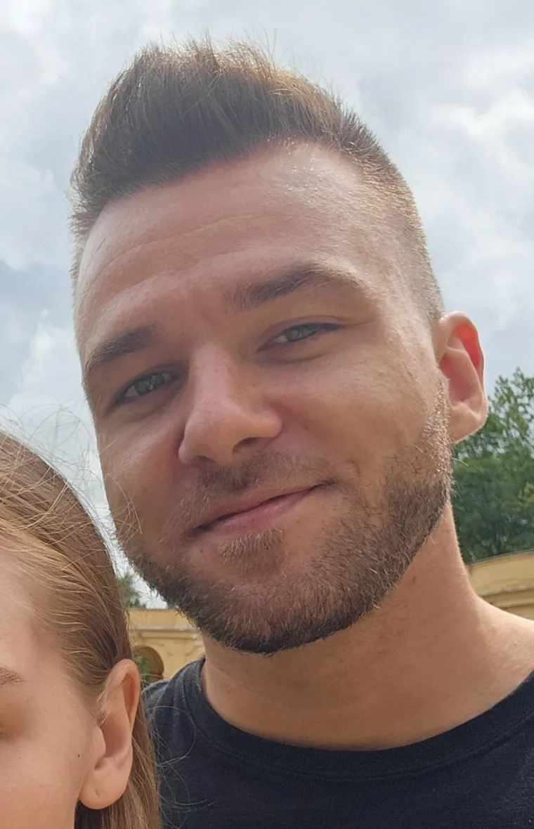 Probudili su se i napravili rez života: Nova frizura potpuno im je promjenila izgled