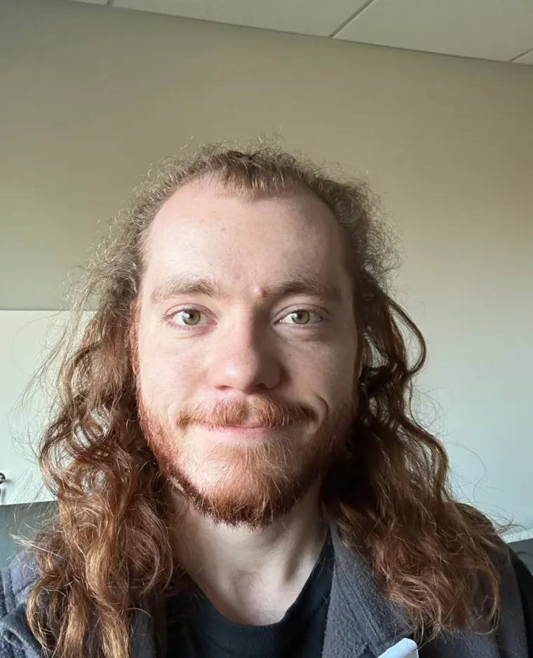 Probudili su se i napravili rez života: Nova frizura potpuno im je promjenila izgled