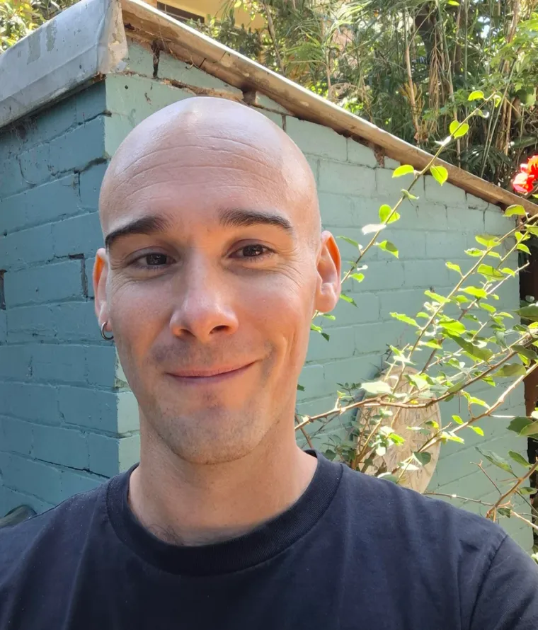 Probudili su se i napravili rez života: Nova frizura potpuno im je promjenila izgled