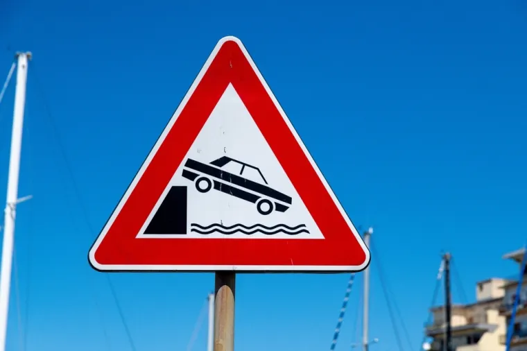 Dokaži da si pravi vozač i da bez puno muke možeš prepoznati ove prometne znakove