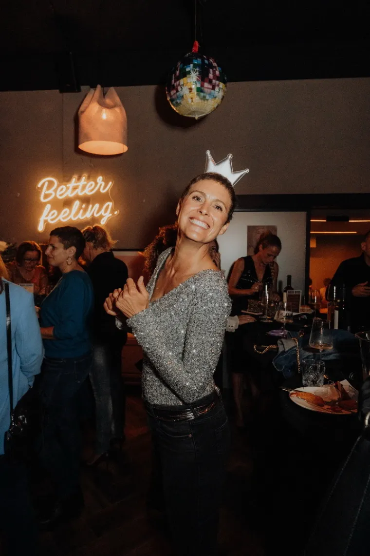 Tko su ljepotice koje su zaludile Zadar? Brinete u uskim kožnim haljinama ukrale show