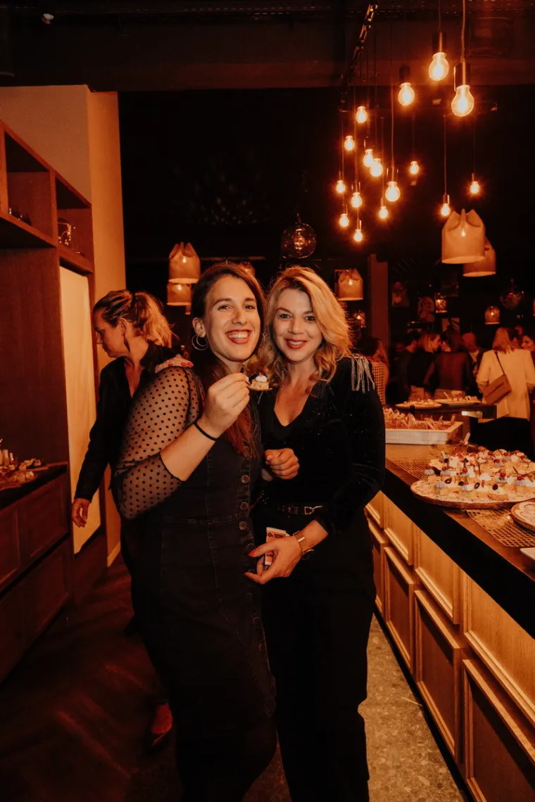 Tko su ljepotice koje su zaludile Zadar? Brinete u uskim kožnim haljinama ukrale show