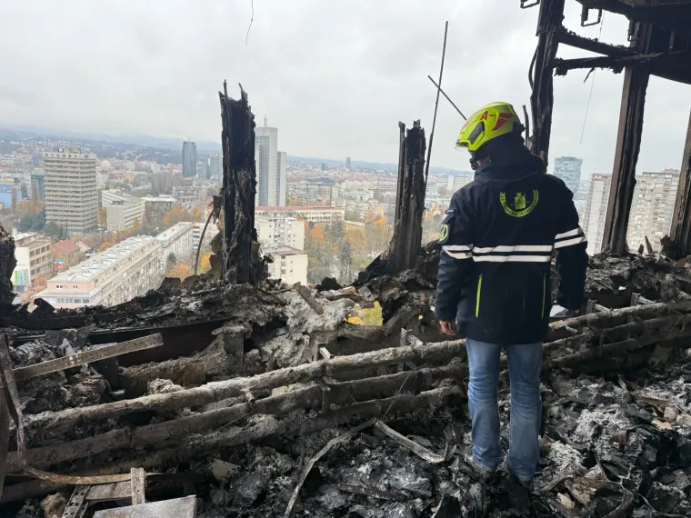 Nikad viđene fotografije! Statičari &scaron;okirani stanjem Vjesnika: Pogledajte stravične prizore iznutra