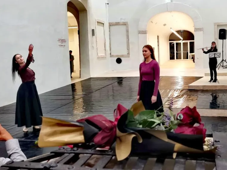 Zgodne Zadranke njihale se u ritmu muzike i zapalile publiku: Nije im bilo konkurencije