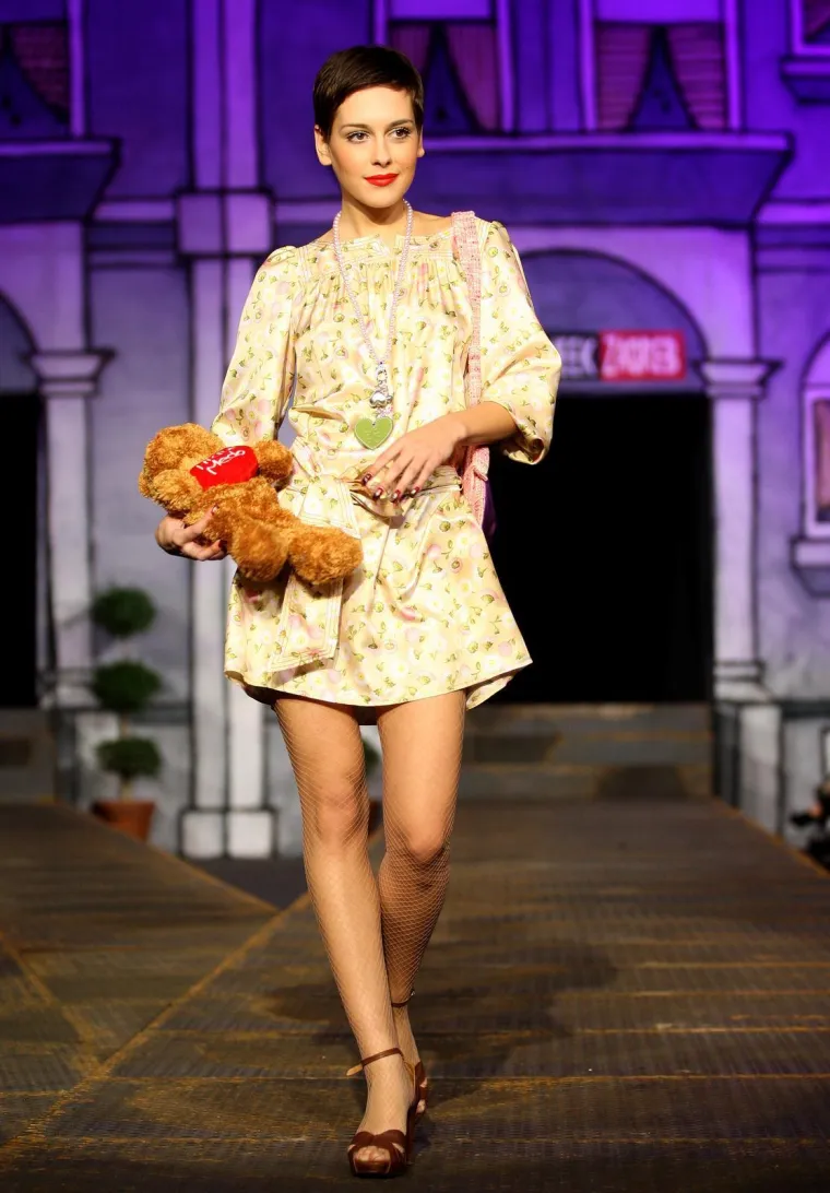 Ovako su poznate zvijezde izgledale prije 17 godina: Te&scaron;ko je povjerovati, razlika je ogromna