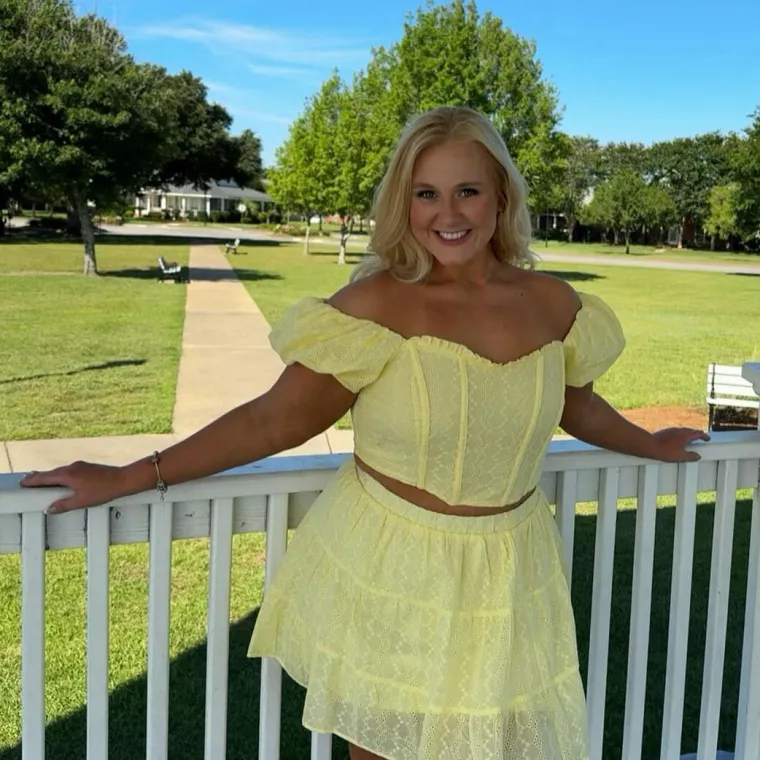 Ma je li moguće da je ovo ista osoba? Frajeri je odbijali zbog debljine, a evo kako sada izgleda