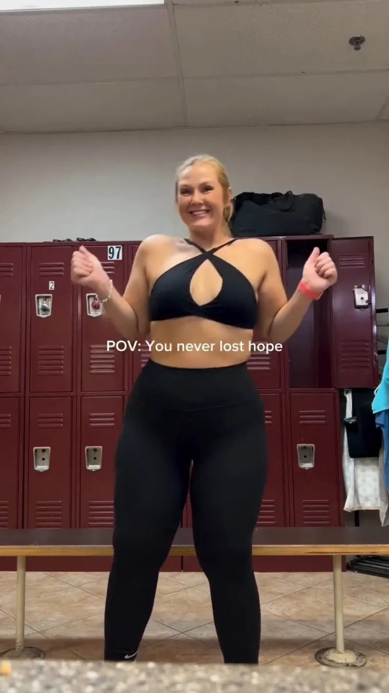 Ma je li moguće da je ovo ista osoba? Frajeri je odbijali zbog debljine, a evo kako sada izgleda