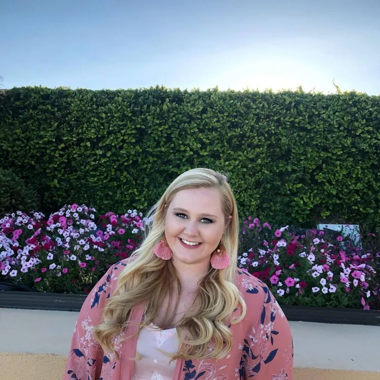 Ma je li moguće da je ovo ista osoba? Frajeri je odbijali zbog debljine, a evo kako sada izgleda