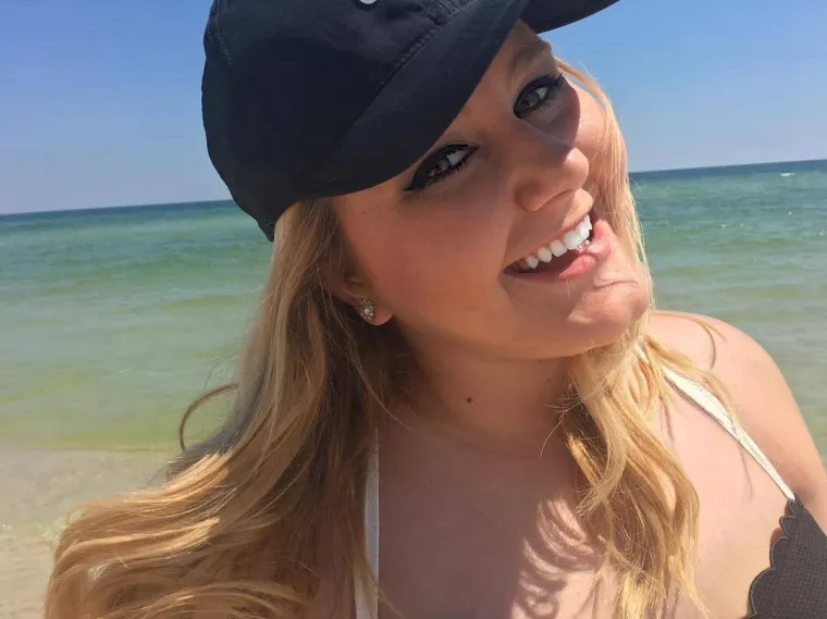 Ma je li moguće da je ovo ista osoba? Frajeri je odbijali zbog debljine, a evo kako sada izgleda