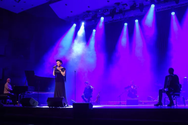 Bivša misica u centru pažnje na koncertu pjevačice iz susjedstva: Evo tko je od slavnih još bio