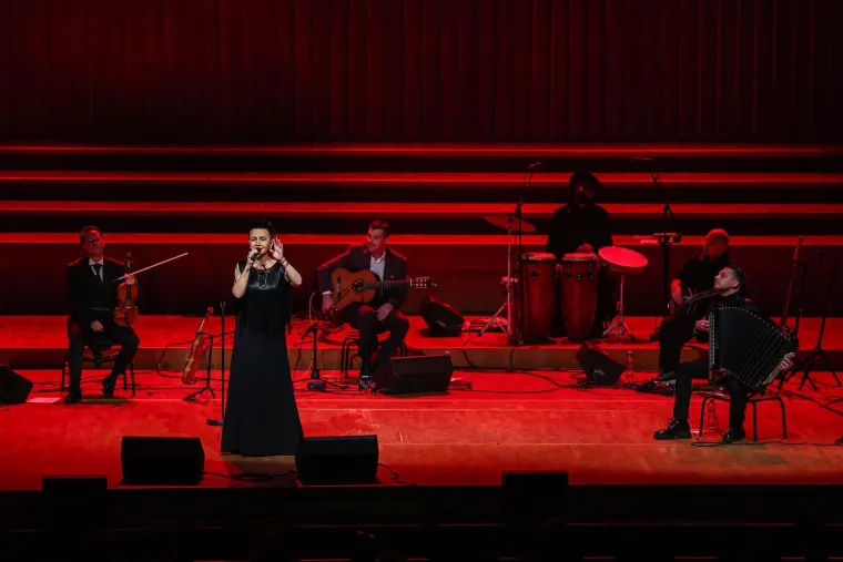 Bivša misica u centru pažnje na koncertu pjevačice iz susjedstva: Evo tko je od slavnih još bio