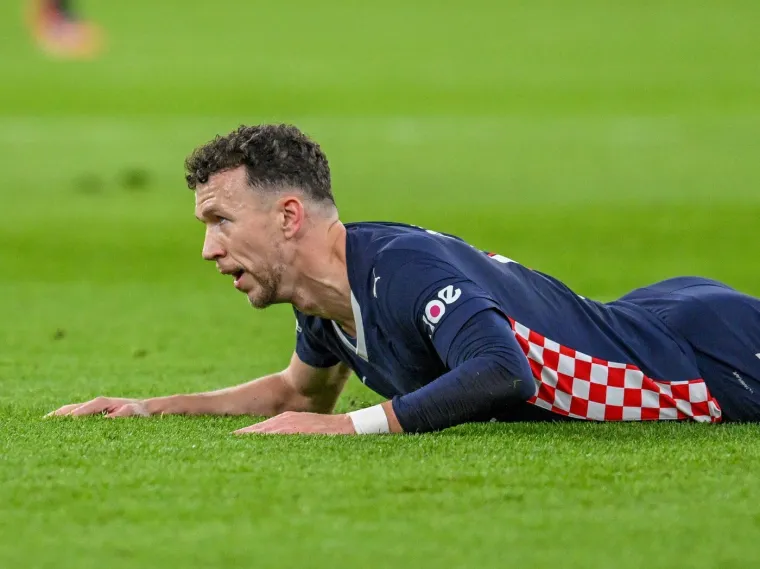 Pogledajte &scaron;to se dogodilo Ivanu Peri&scaron;iću i &scaron;to je majstor sve radio na kultnom Anfieldu