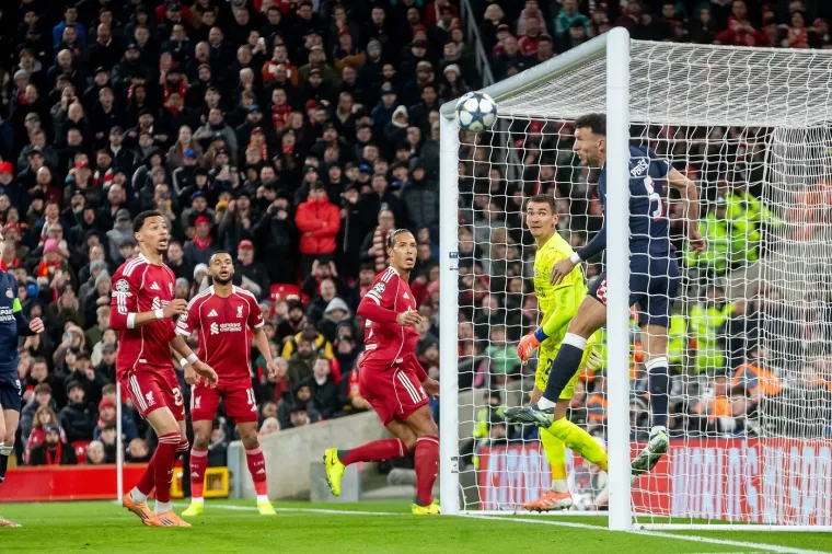 Pogledajte što se dogodilo Ivanu Perišiću i što je majstor sve radio na kultnom Anfieldu