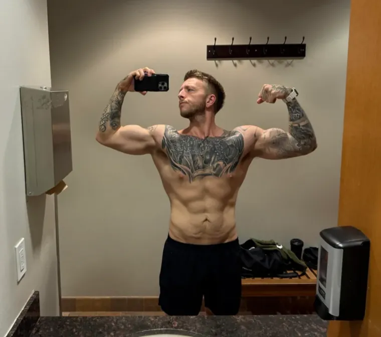 Nisu voljeli pogled u ogledalo, a sada ponosno poziraju: Teretana ih je pretvorila u druge osobe