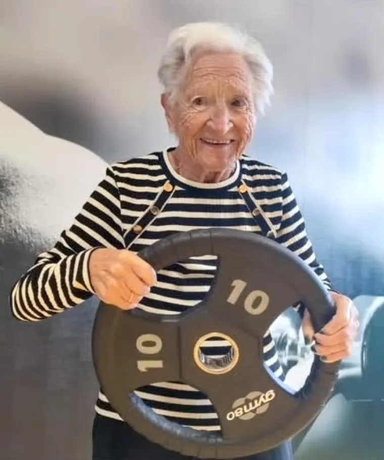 Radije najstarija u teretani nego najmlađa u staračkom: Ima 101 i svakog dana udara treninge!