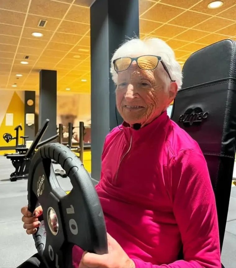 Radije najstarija u teretani nego najmlađa u staračkom: Ima 101 i svakog dana udara treninge!