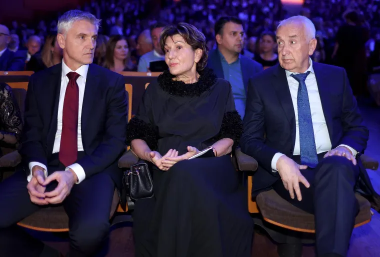 Zorica Kondža rasplesala Lisinski: Dalić, Vrdoljak, Frka Pete&scaron;ić...pogledajte tko je sve do&scaron;ao