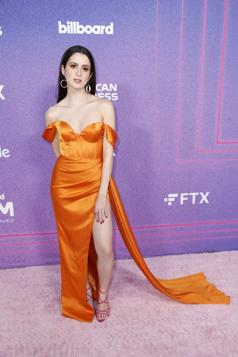 Slavi 30 godina: Kako se Laura Marano pretvorila iz Disney zvijezde u hollywoodsku divu