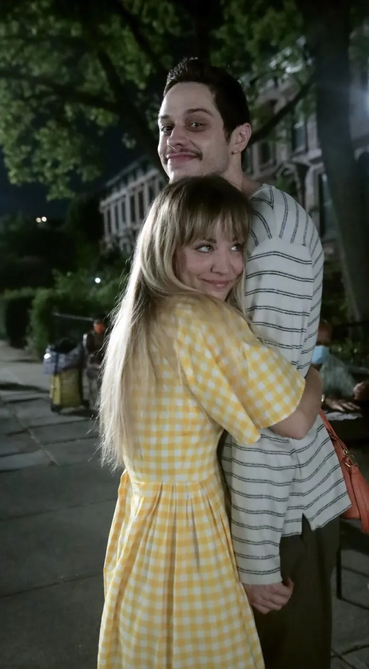 Slavi 40 godina: Pogledajte kako se Kaley Cuoco mijenjala od &lsquo;Teorije velikog praska&rsquo; do danas