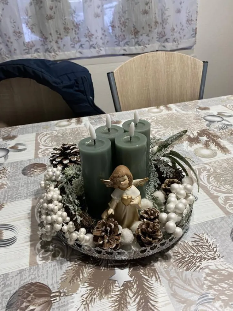 Blagdanska čarolija je počela: Izdvojili smo 40 vaših prekrasnih adventskih vijenaca