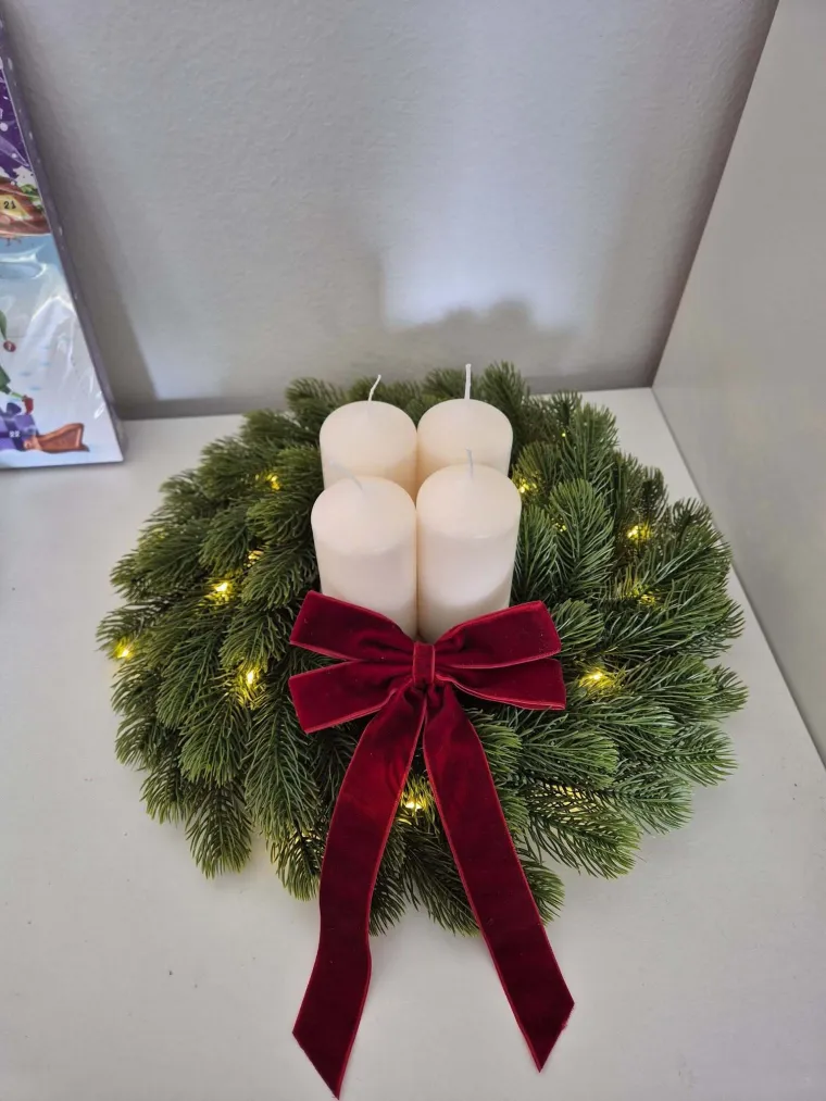 Blagdanska čarolija je počela: Izdvojili smo 40 va&scaron;ih prekrasnih adventskih vijenaca