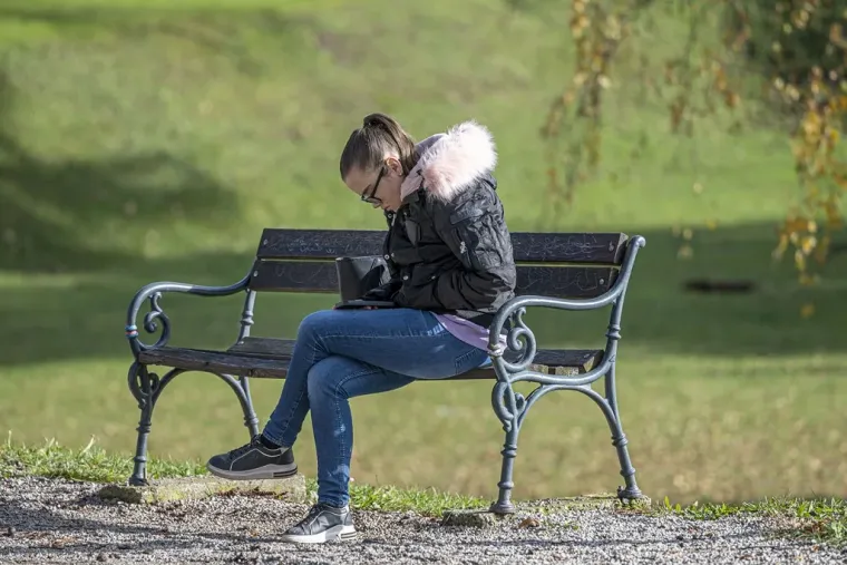 Brineta osmjehom razoružala prolaznike: Nije joj bilo konkurencije
