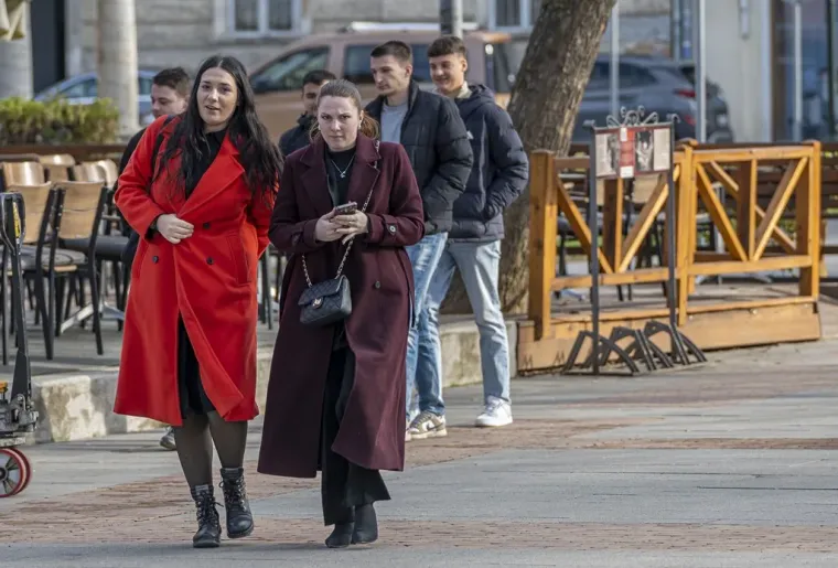 Brineta osmjehom razoružala prolaznike: Nije joj bilo konkurencije