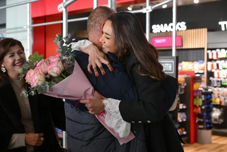 Suze, smijeh i veselje: Ovako su obitelj i prijatelji dočekali misicu Lauru, emocije su bile na vrhuncu