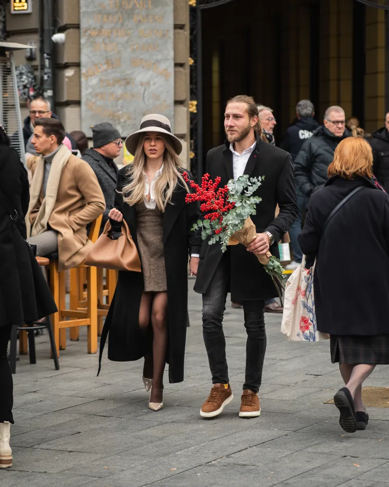 Kao da su iza&scaron;li iz holivudskog filma: Ovaj dvojac privlačio je poglede prolaznika u centru Zagreba