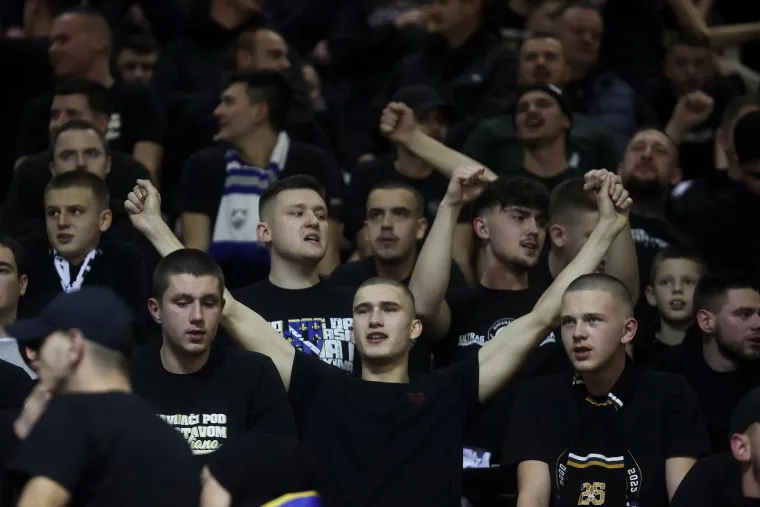 Kaos u Sarajevu! Srbi doživjeli pakao, poruka i za Vučića: 'Nitko te nikad mrziti neće, k'o &scaron;to te mrzim ja'