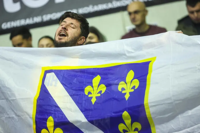 Kaos u Sarajevu! Srbi doživjeli pakao, poruka i za Vučića: 'Nitko te nikad mrziti neće, k'o &scaron;to te mrzim ja'