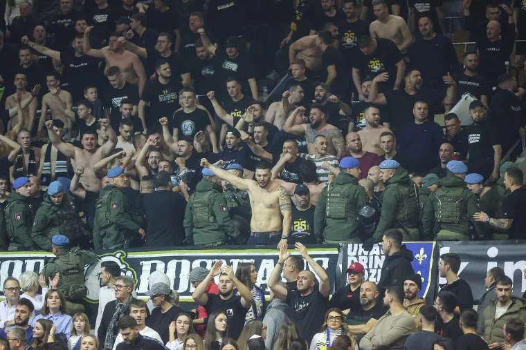 Kaos u Sarajevu! Srbi doživjeli pakao, poruka i za Vučića: 'Nitko te nikad mrziti neće, k'o &scaron;to te mrzim ja'