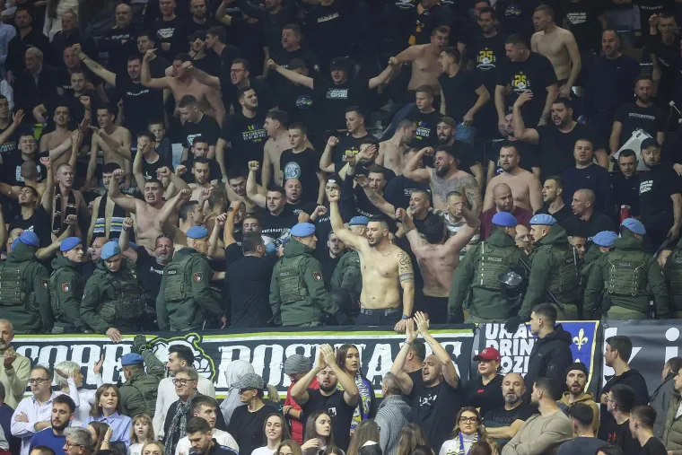 Kaos u Sarajevu! Srbi doživjeli pakao, poruka i za Vučića: 'Nitko te nikad mrziti neće, k'o &scaron;to te mrzim ja'