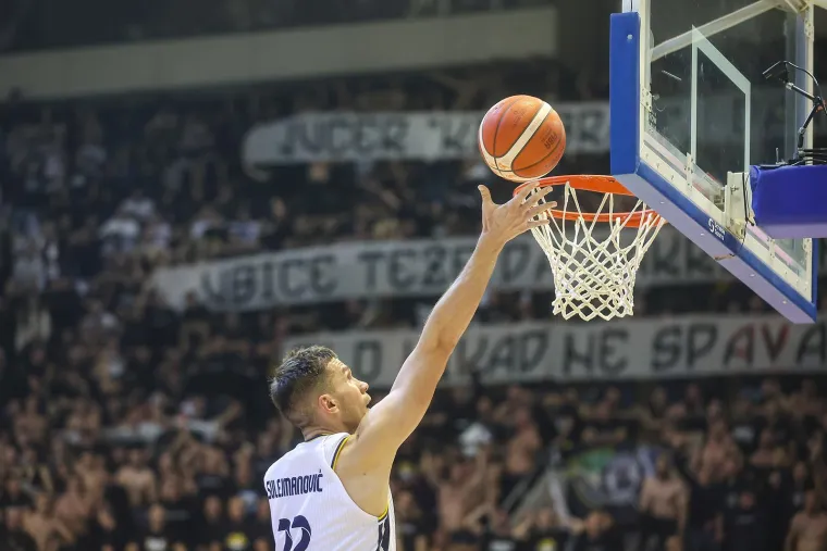 Kaos u Sarajevu! Srbi doživjeli pakao, poruka i za Vučića: 'Nitko te nikad mrziti neće, k'o &scaron;to te mrzim ja'