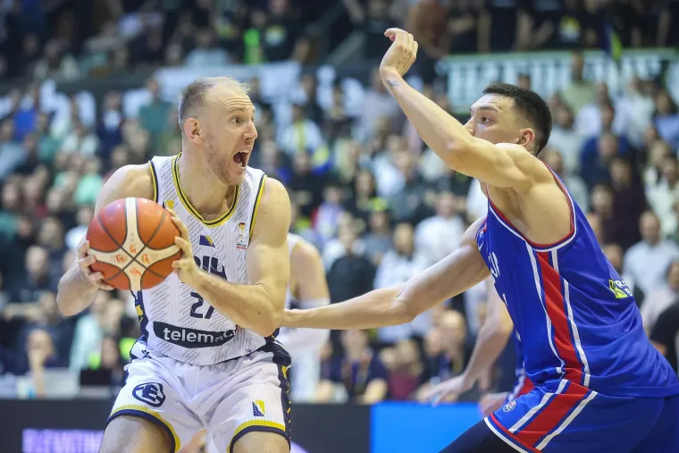 Kaos u Sarajevu! Srbi doživjeli pakao, poruka i za Vučića: 'Nitko te nikad mrziti neće, k'o &scaron;to te mrzim ja'