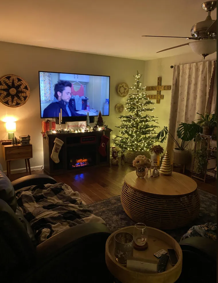 Lampice, jelke i ukrasi: Ljudi se hvale okićenim domovima, prizori su prava čarolija