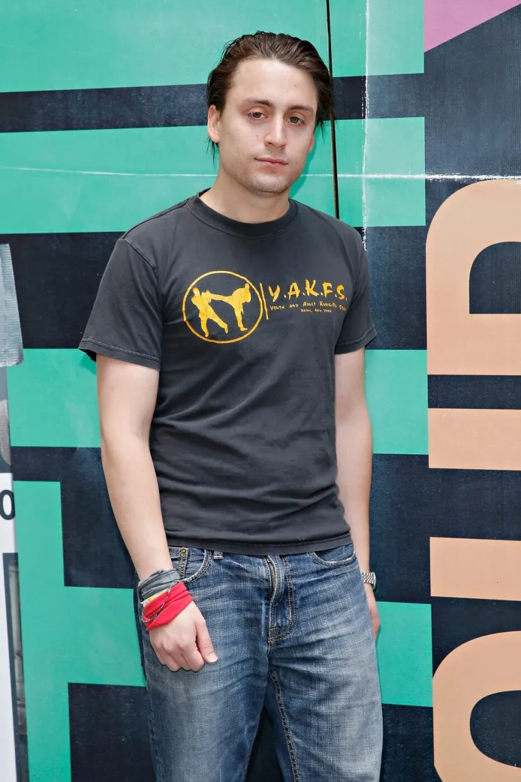 Od nesta&scaron;nog Fullera do markantnog zavodnika: Kevinov bratić danas je zvijezda crvenog tepiha