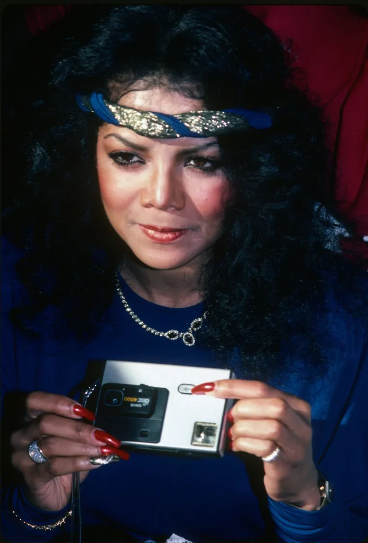 'Ona više ne liči na sebe', fanovi su u šoku: Znate li o kome je riječ? Evo kako se mijenjala kroz godine