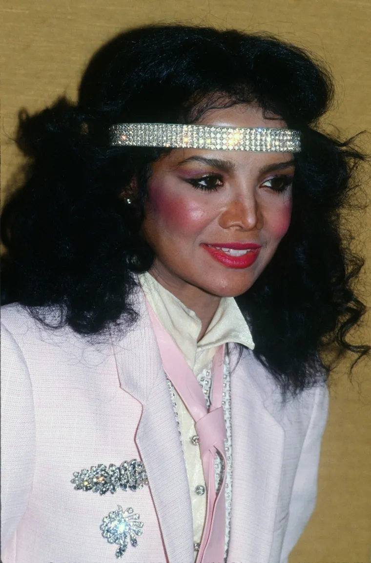 'Ona više ne liči na sebe', fanovi su u šoku: Znate li o kome je riječ? Evo kako se mijenjala kroz godine