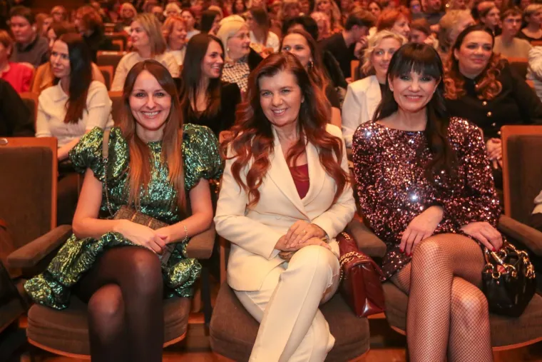 Brojni poznati podržali Danijelu u Lisinskom: Jedna žena postala apsolutna zvijezda večeri