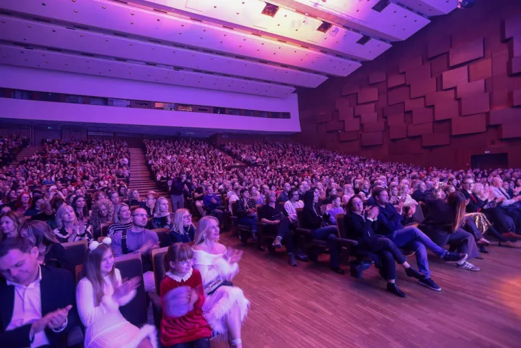 Brojni poznati podržali Danijelu u Lisinskom: Jedna žena postala apsolutna zvijezda večeri