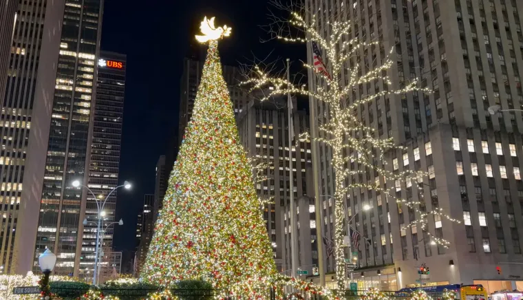 Ispred ovog božićnog drvca Kevin je prije 33 godine zaželio želju: Evo kako je danas ukrašeno