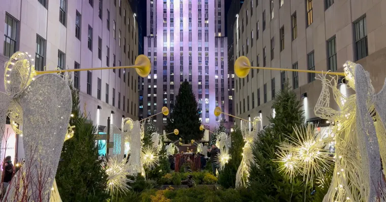 Ispred ovog božićnog drvca Kevin je prije 33 godine zaželio želju: Evo kako je danas ukrašeno