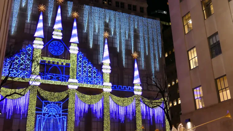 Ispred ovog božićnog drvca Kevin je prije 33 godine zaželio želju: Evo kako je danas ukra&scaron;eno